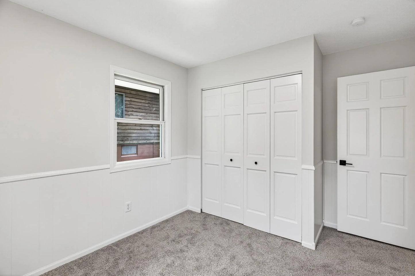 1042 Sibley Street, Shakopee, MN 55379