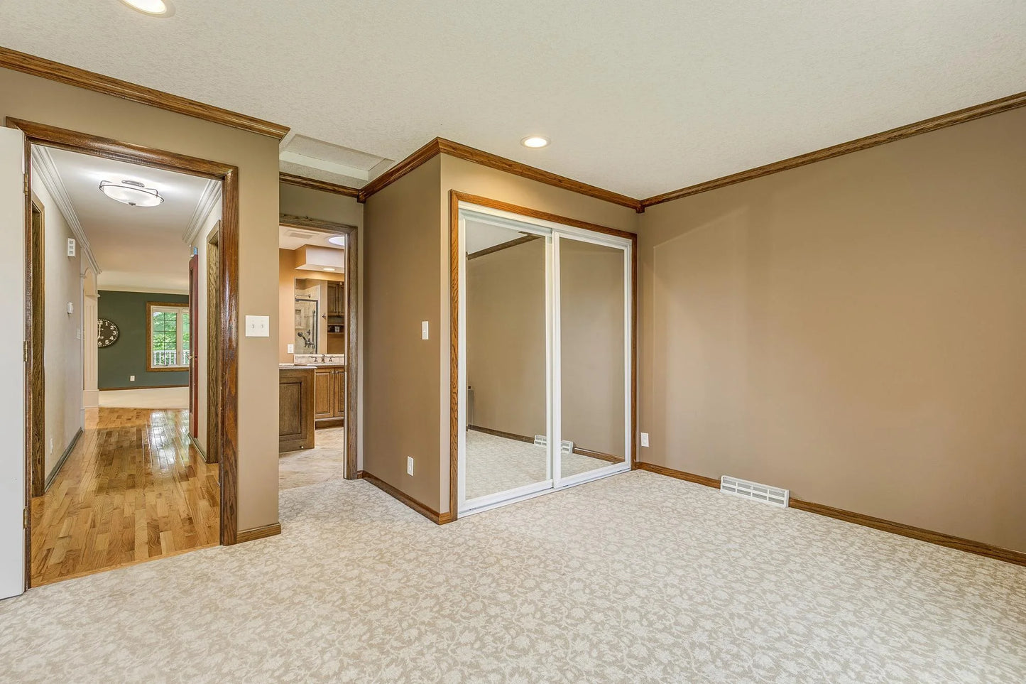 989 Kadler Avenue, Saint Michael, MN 55376