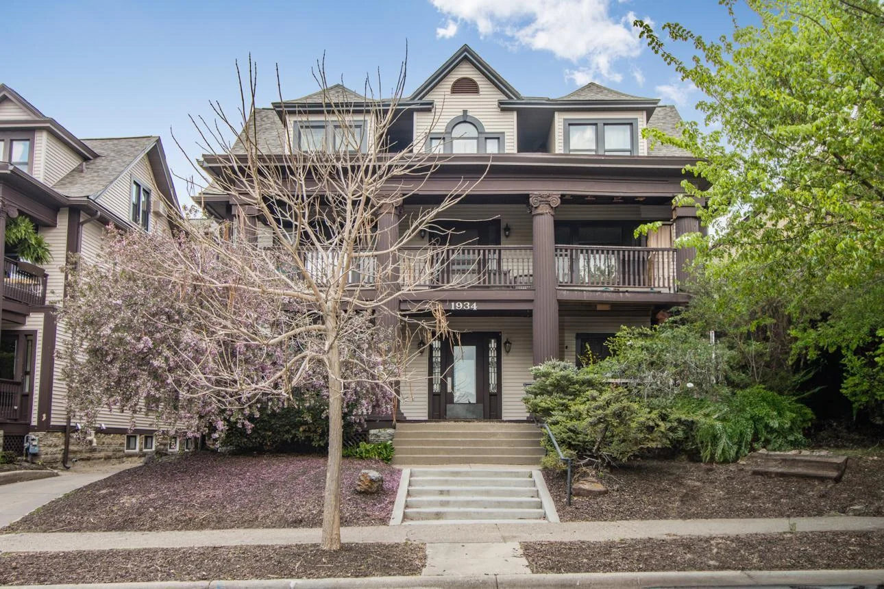 1934 Aldrich Avenue, Minneapolis, MN 55403