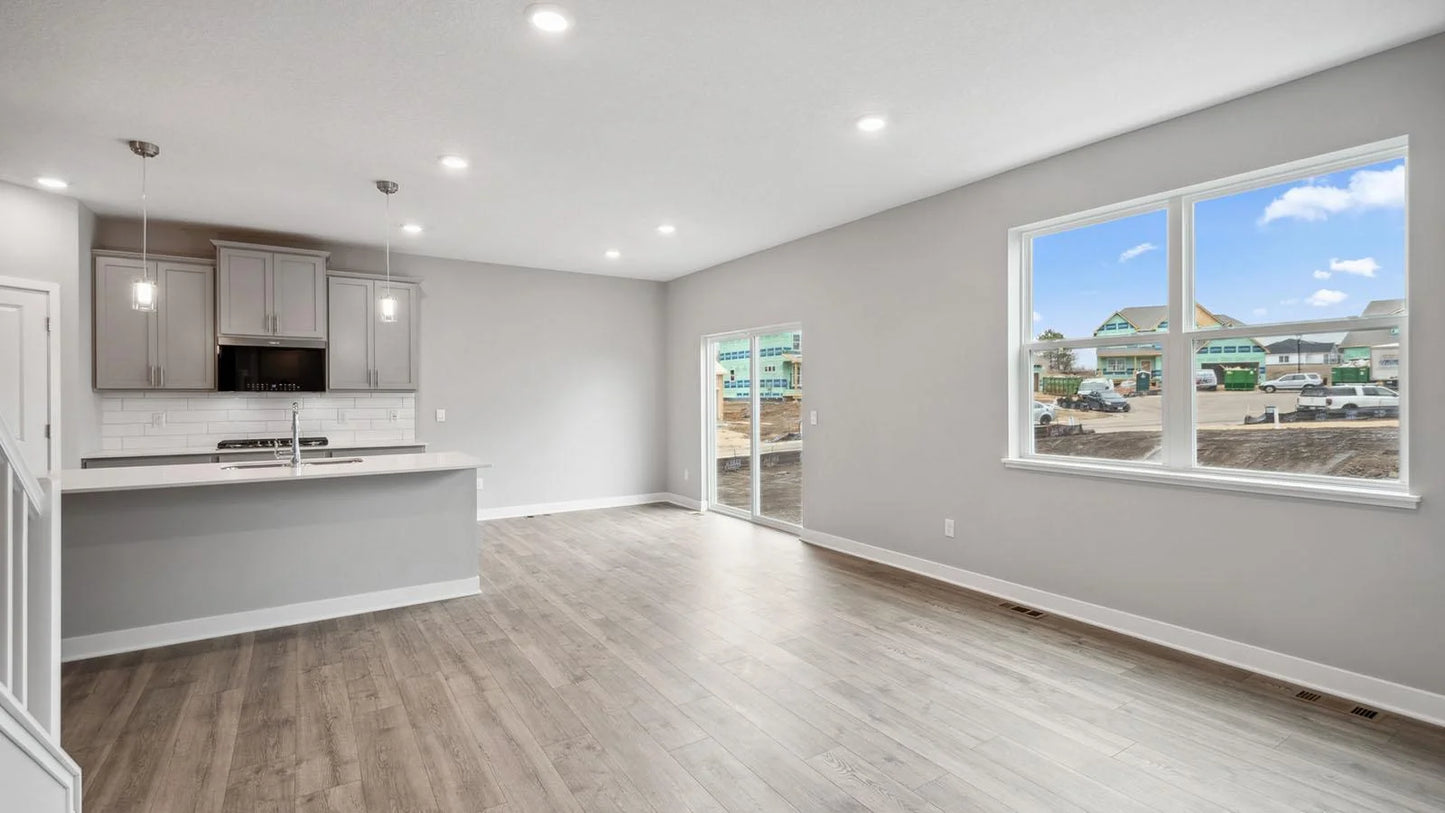 17074 Dimension Avenue, Lakeville, MN 55044