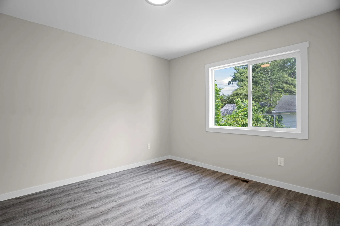 5244 Vincent Avenue, Brooklyn Center, MN 55430