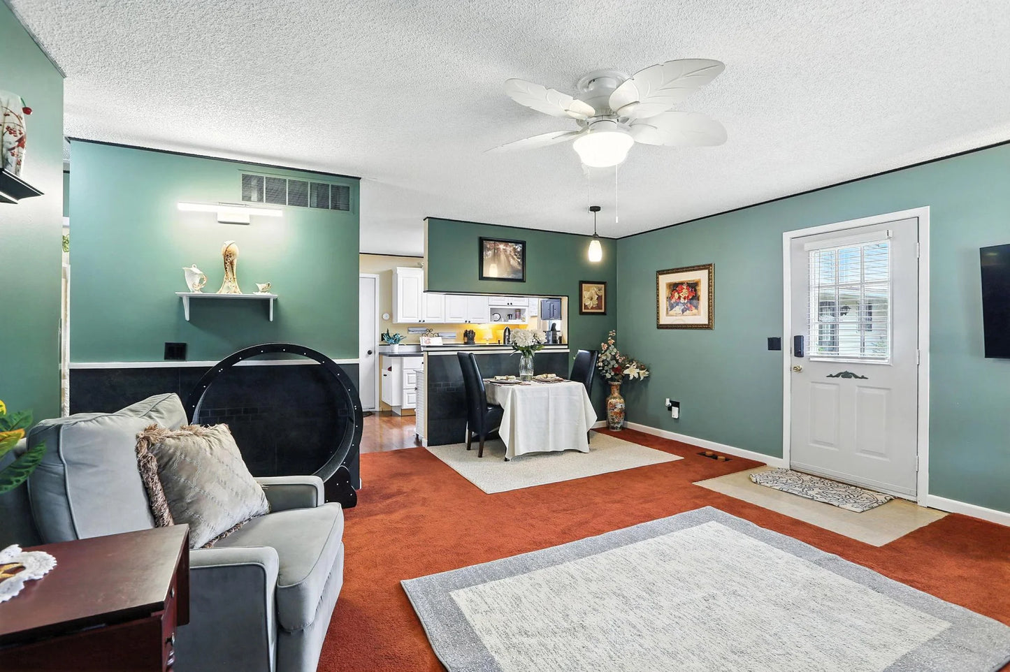 2612 Brookdale Lane, Brooklyn Park, MN 55444