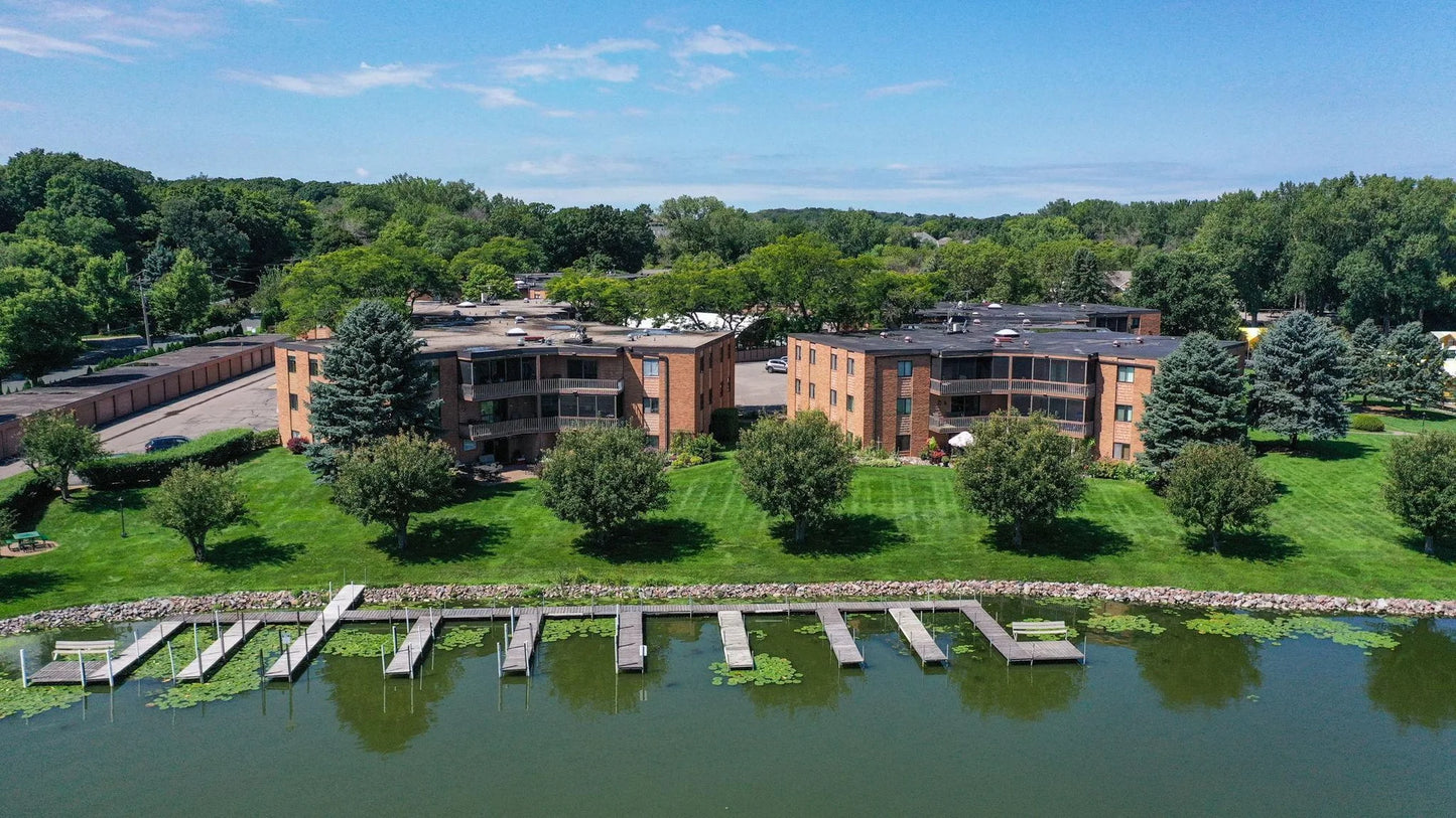 5450 Three Points Boulevard, Mound, MN 55364