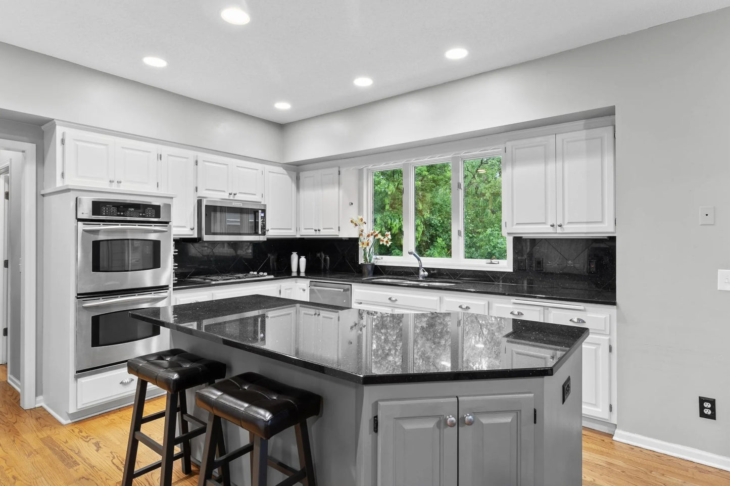 17702 Layton Court, Lakeville, MN 55044