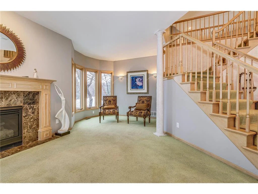 11338 Hawk High Court, Eden Prairie, MN 55347
