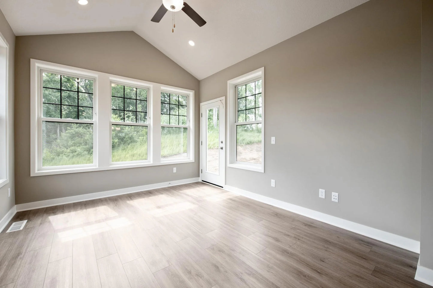 1725 Royal Boulevard, Lake Elmo, MN 55042