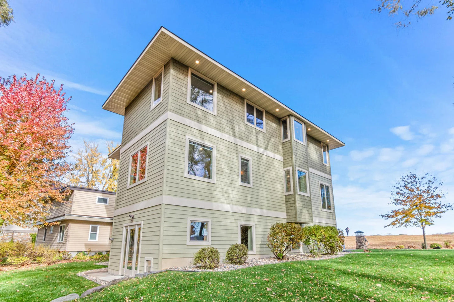 1880 Riviera Avenue, Lake Saint Croix Beach, MN 55043