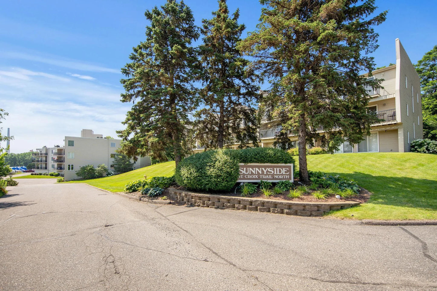 6201 Saint Croix Trail, Oak Park Heights, MN 55082