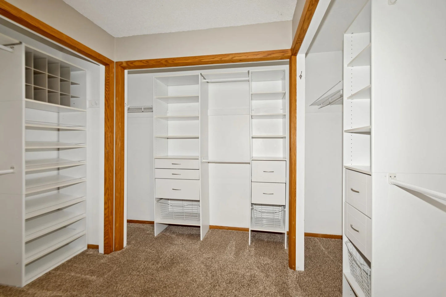 4590 Merrywood Lane, Excelsior, MN 55331