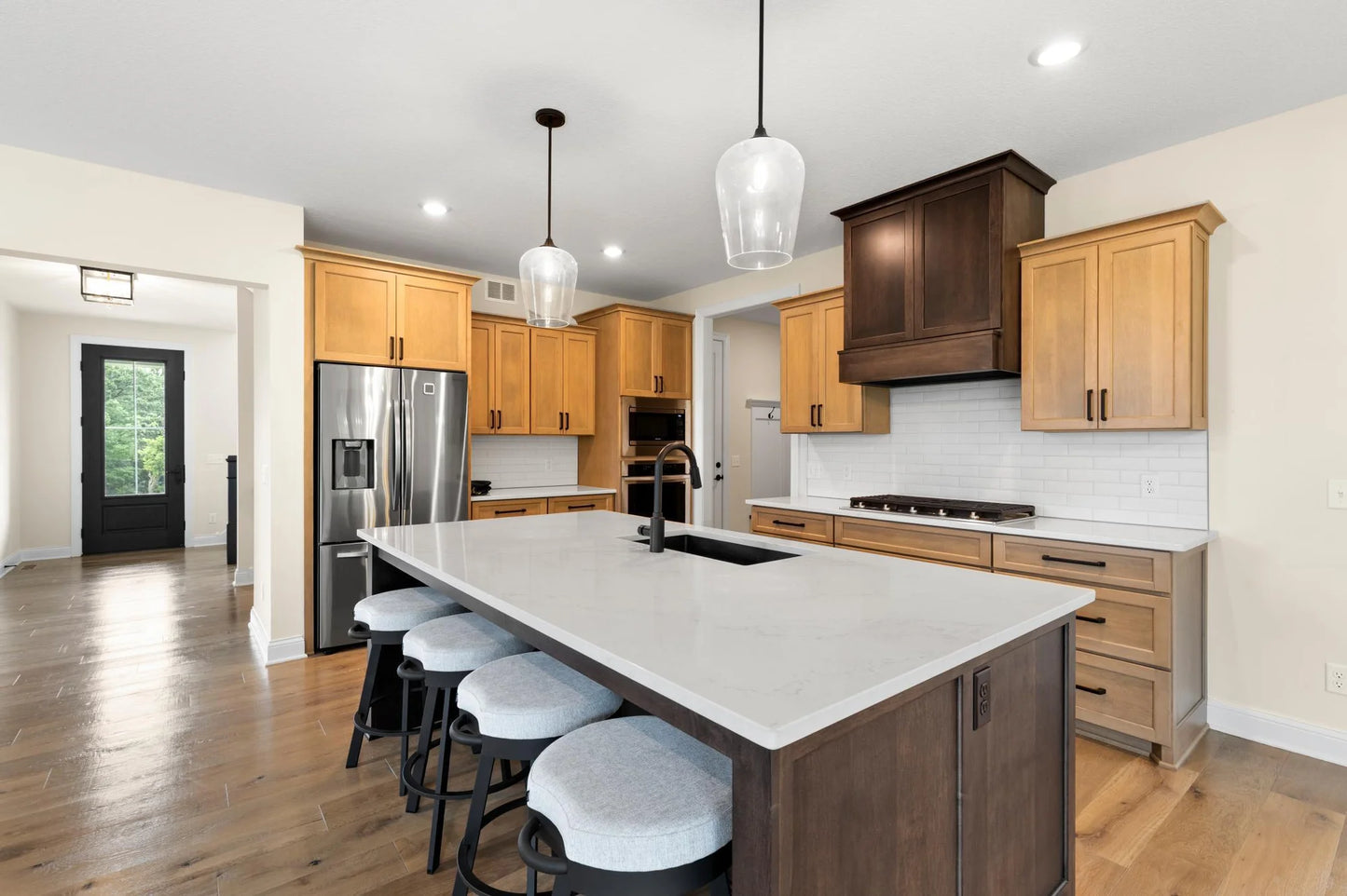 10441 56th Place, Lake Elmo, MN 55042