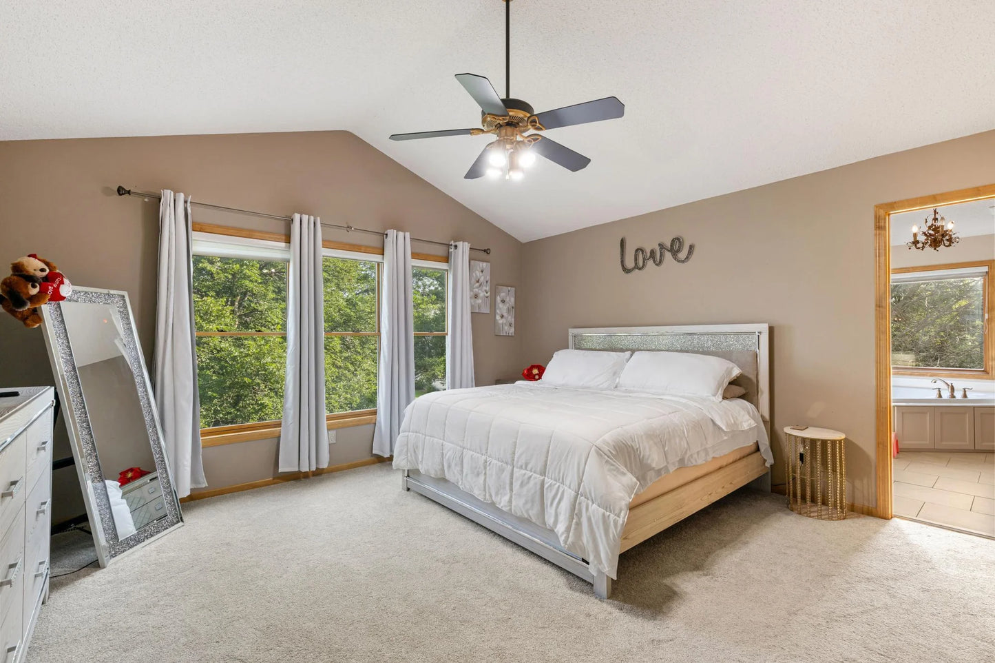 13845 Essex Trail, Apple Valley, MN 55124