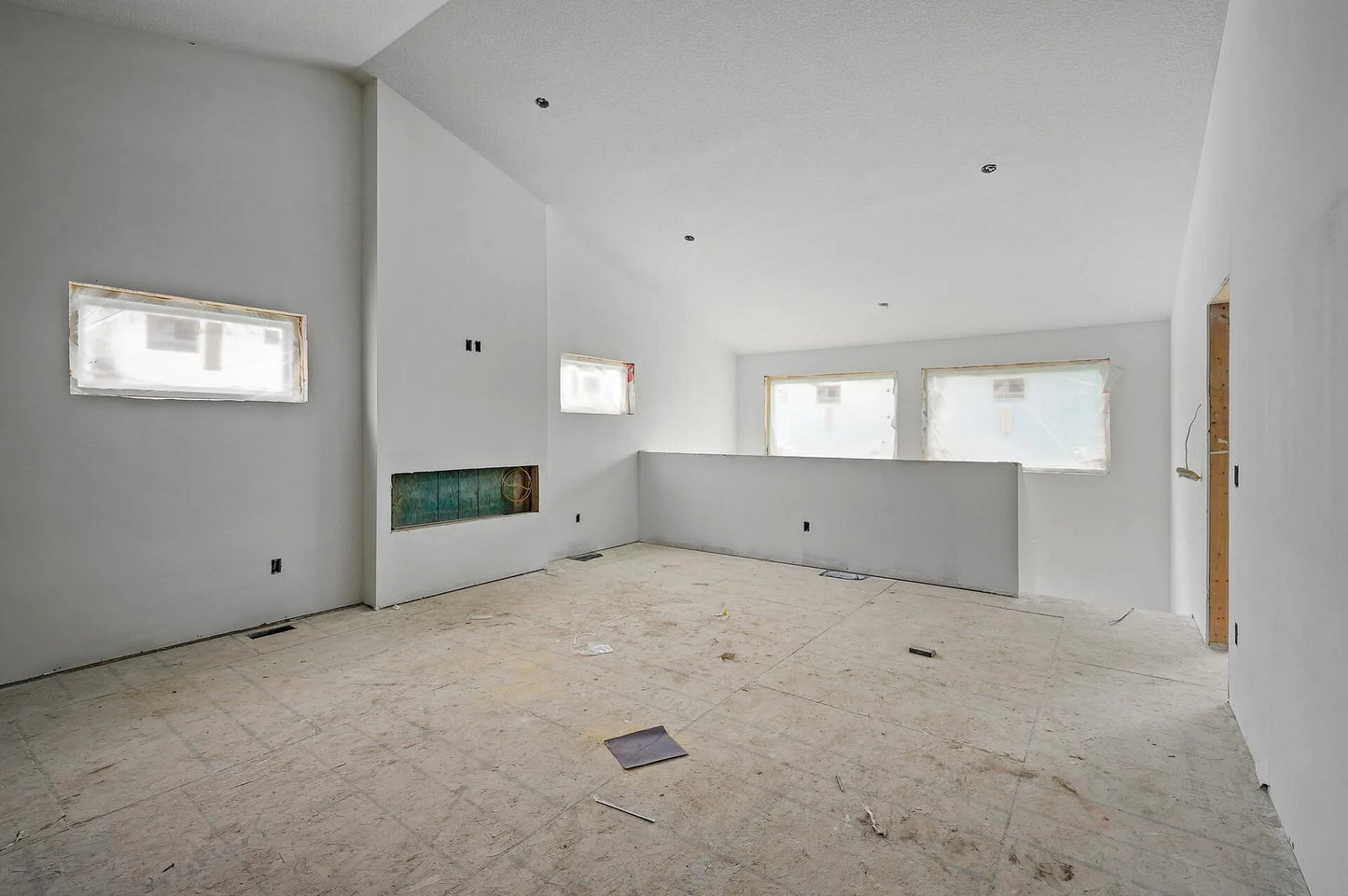 201 Mccarrons Place, Roseville, MN 55113