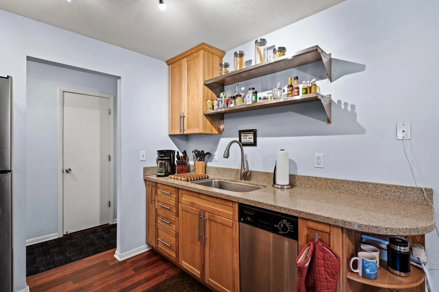 1901 Emerson Avenue, Minneapolis, MN 55403