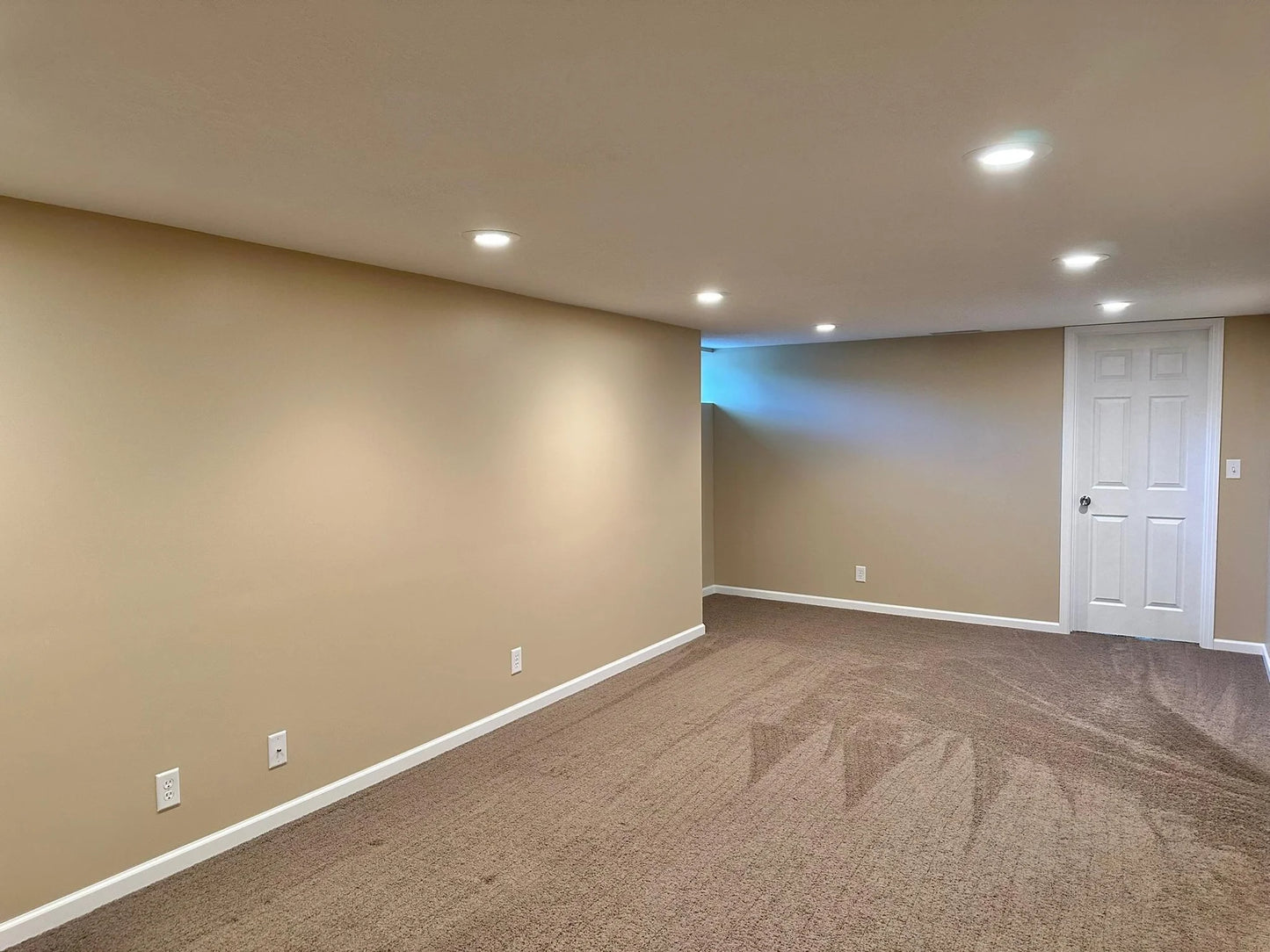 6190 Dell Lane, Woodbury, MN 55125