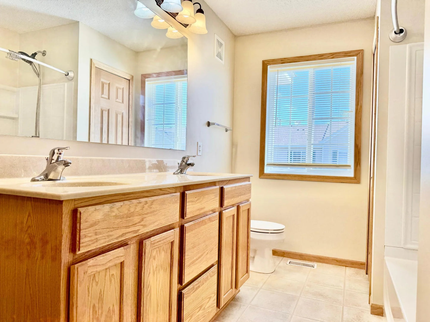 15656 Emerald Drive, Hugo, MN 55038