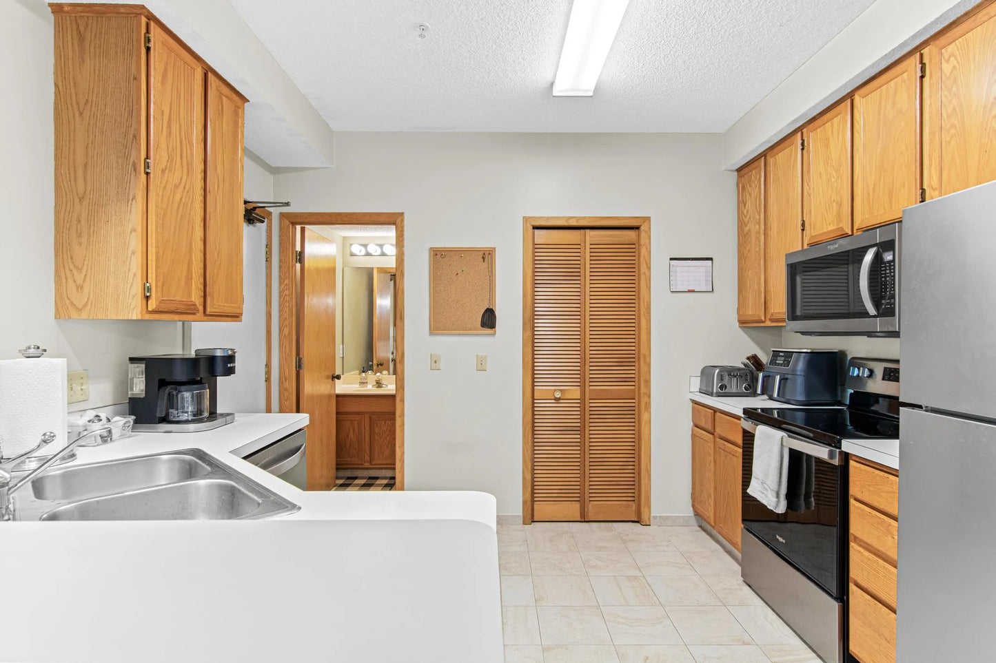 18341 Coneflower Lane, Eden Prairie, MN 55346