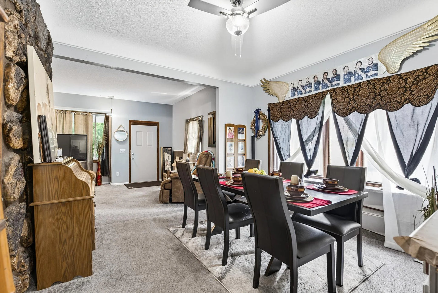 2523 Thomas Avenue, Minneapolis, MN 55411