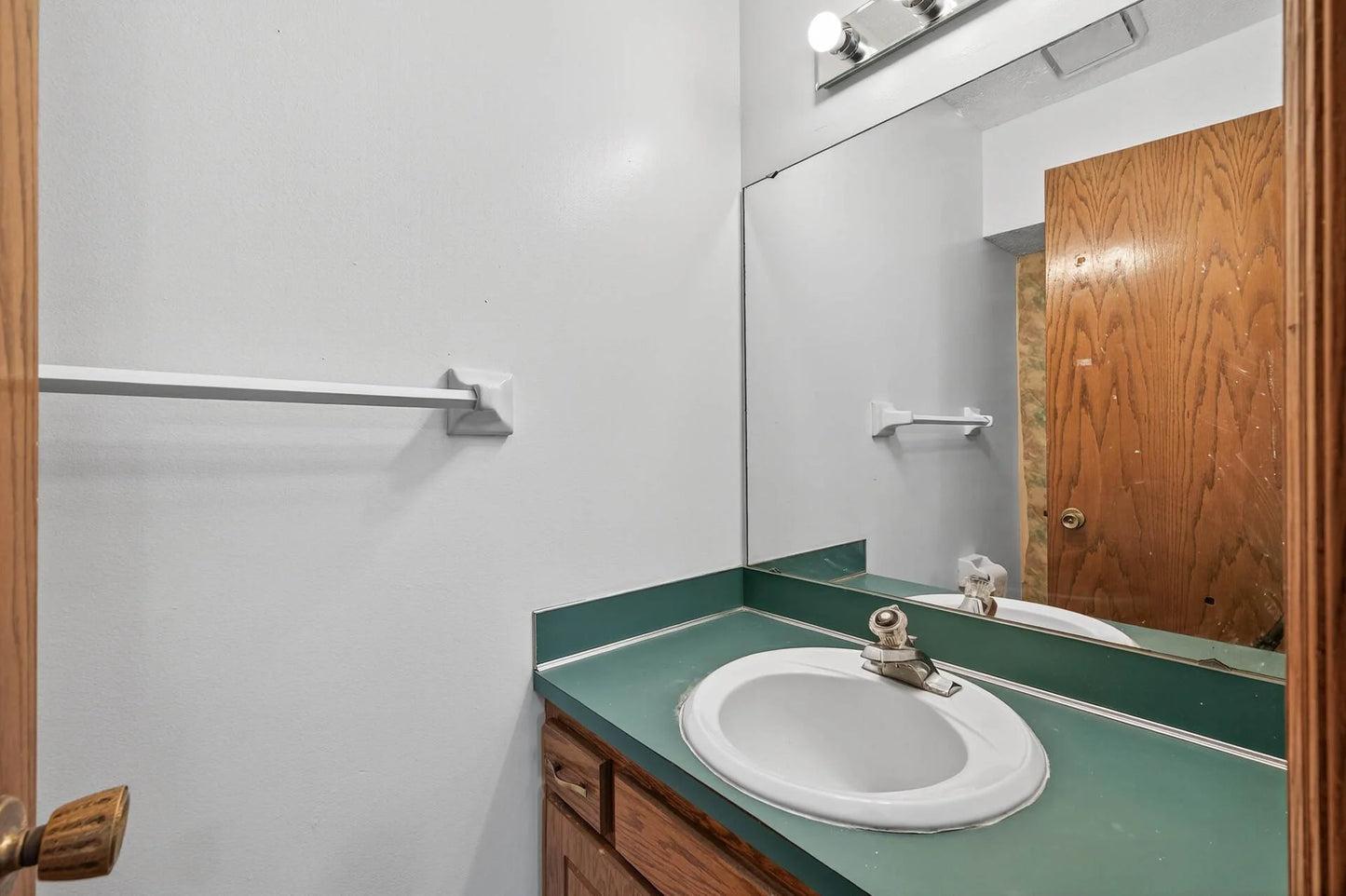 4284 Parkview Court, Vadnais Heights, MN 55127