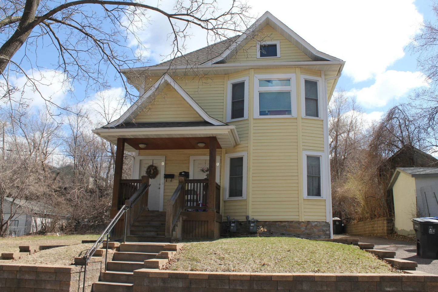 856 Burr Street, Saint Paul, MN 55130