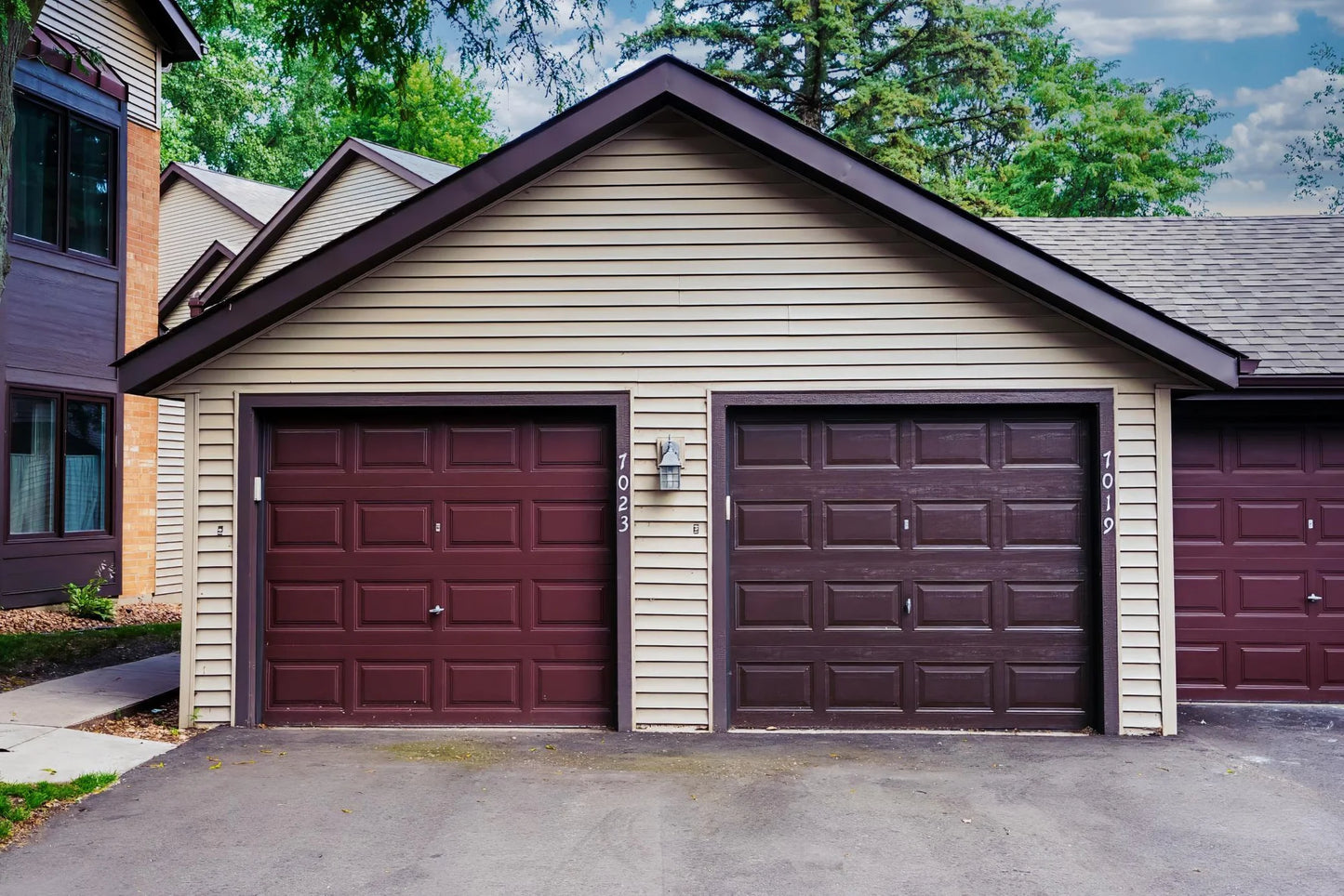 7019 110th Street Circle, Bloomington, MN 55438