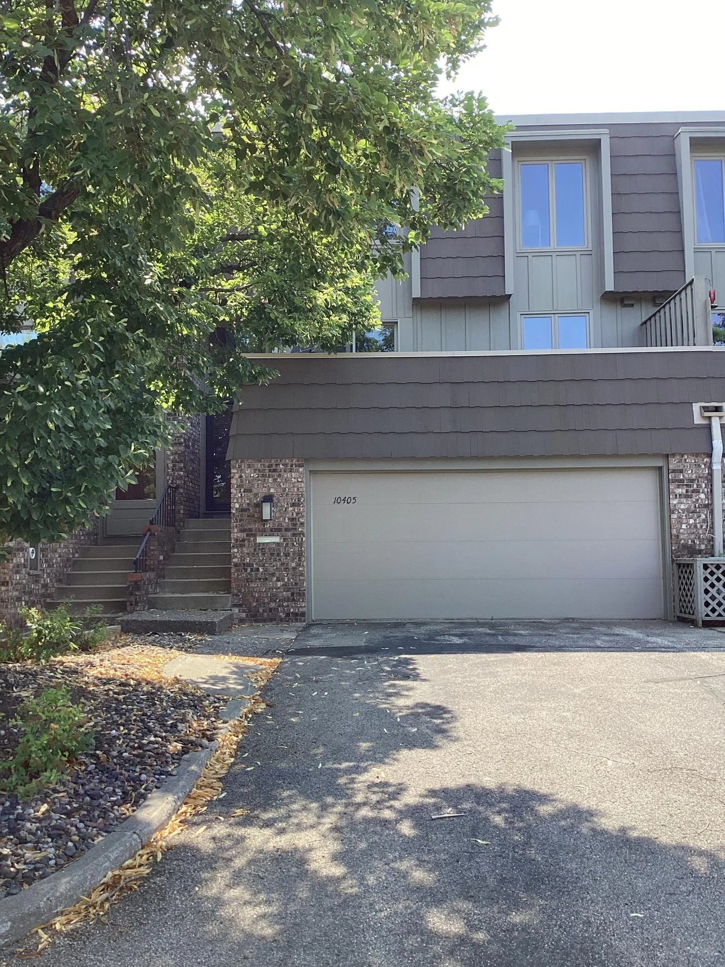 10405 Berkshire Road, Bloomington, MN 55437