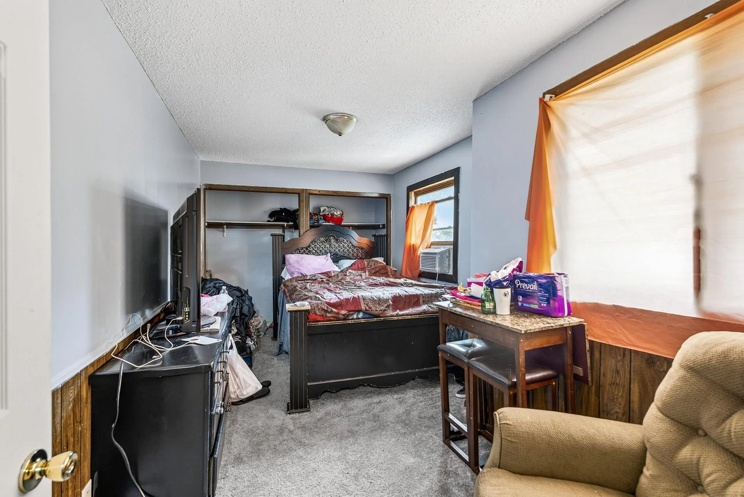 2523 Thomas Avenue, Minneapolis, MN 55411