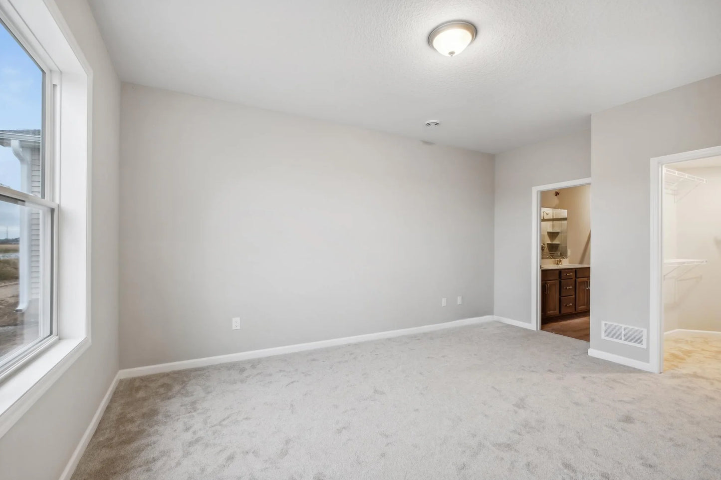 6102 158th Street, Hugo, MN 55038