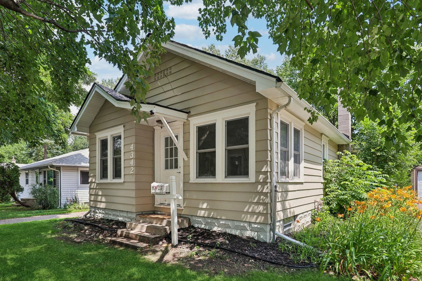4342 Xenia Avenue, Crystal, MN 55422