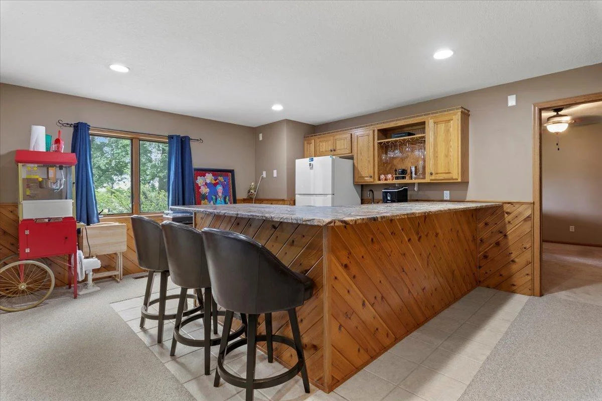 5017 Imhoff Avenue, Howard Lake, MN 55349