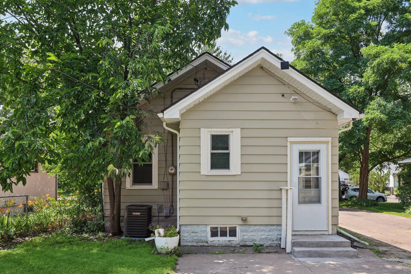 4342 Xenia Avenue, Crystal, MN 55422