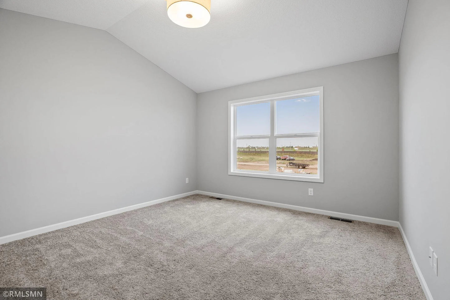 10519 Goodwin Avenue, Cottage Grove, MN 55016