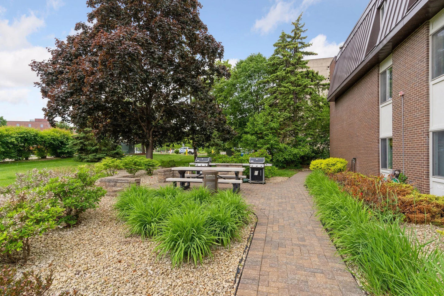 4860 Park Commons Drive, Saint Louis Park, MN 55416