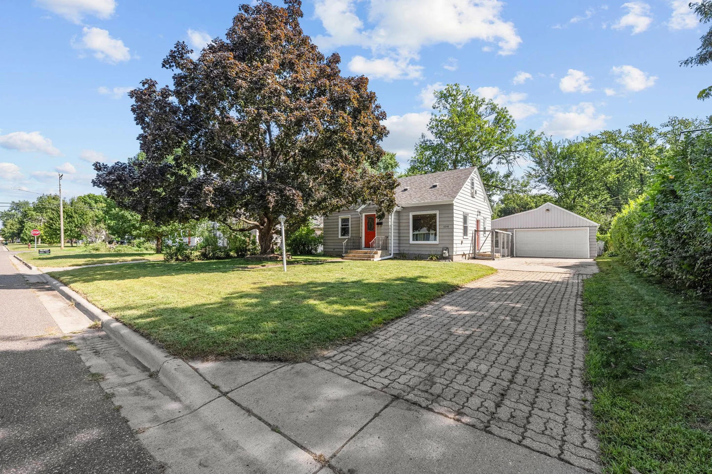5248 Hampshire Avenue, Crystal, MN 55428