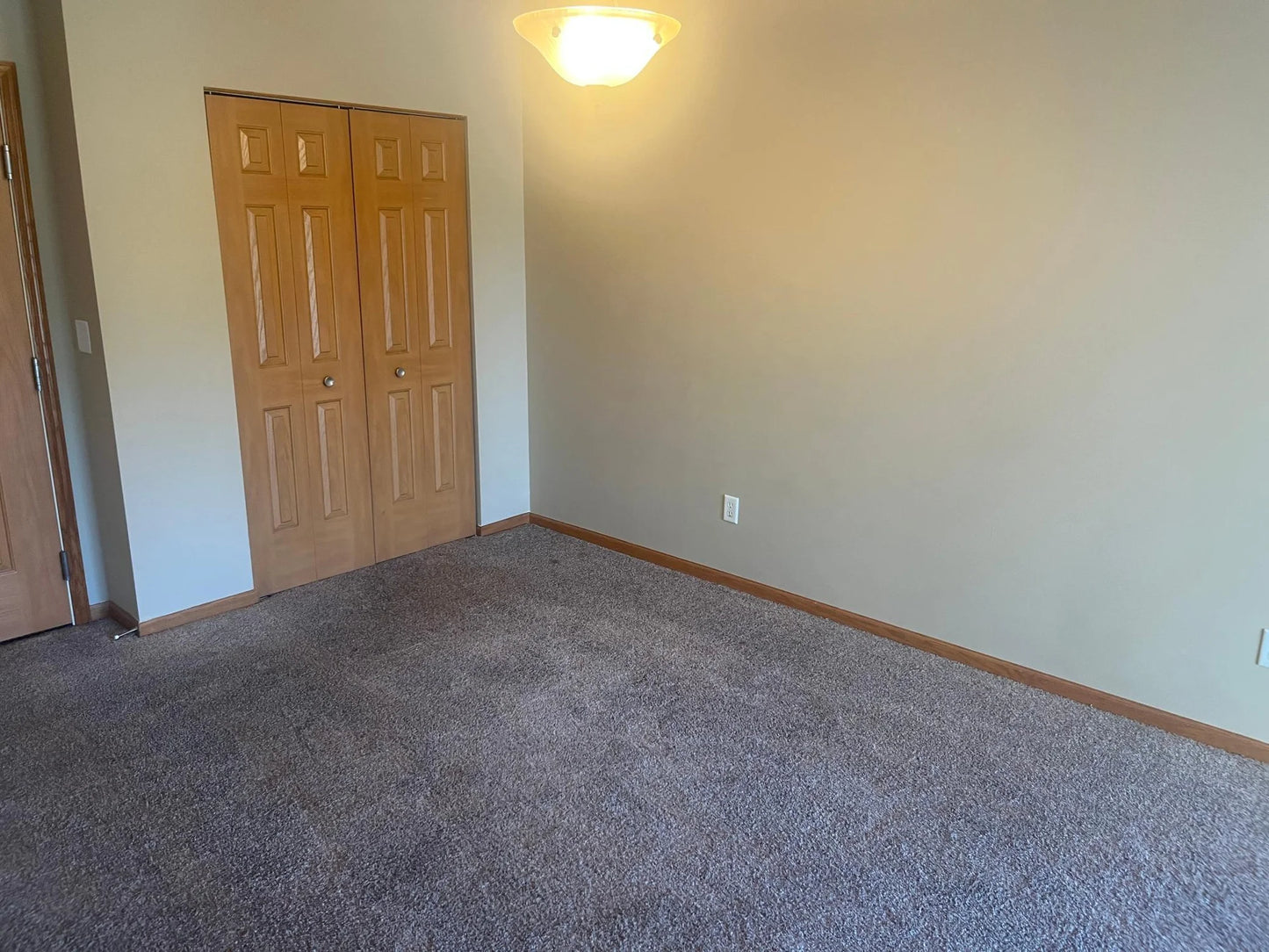 114200 Hundertmark Road, Chaska, MN 55318
