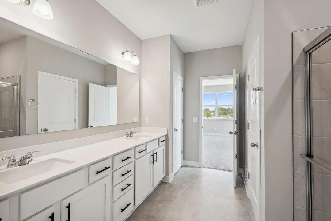 1683 Oak Creek Court, Chaska, MN 55318