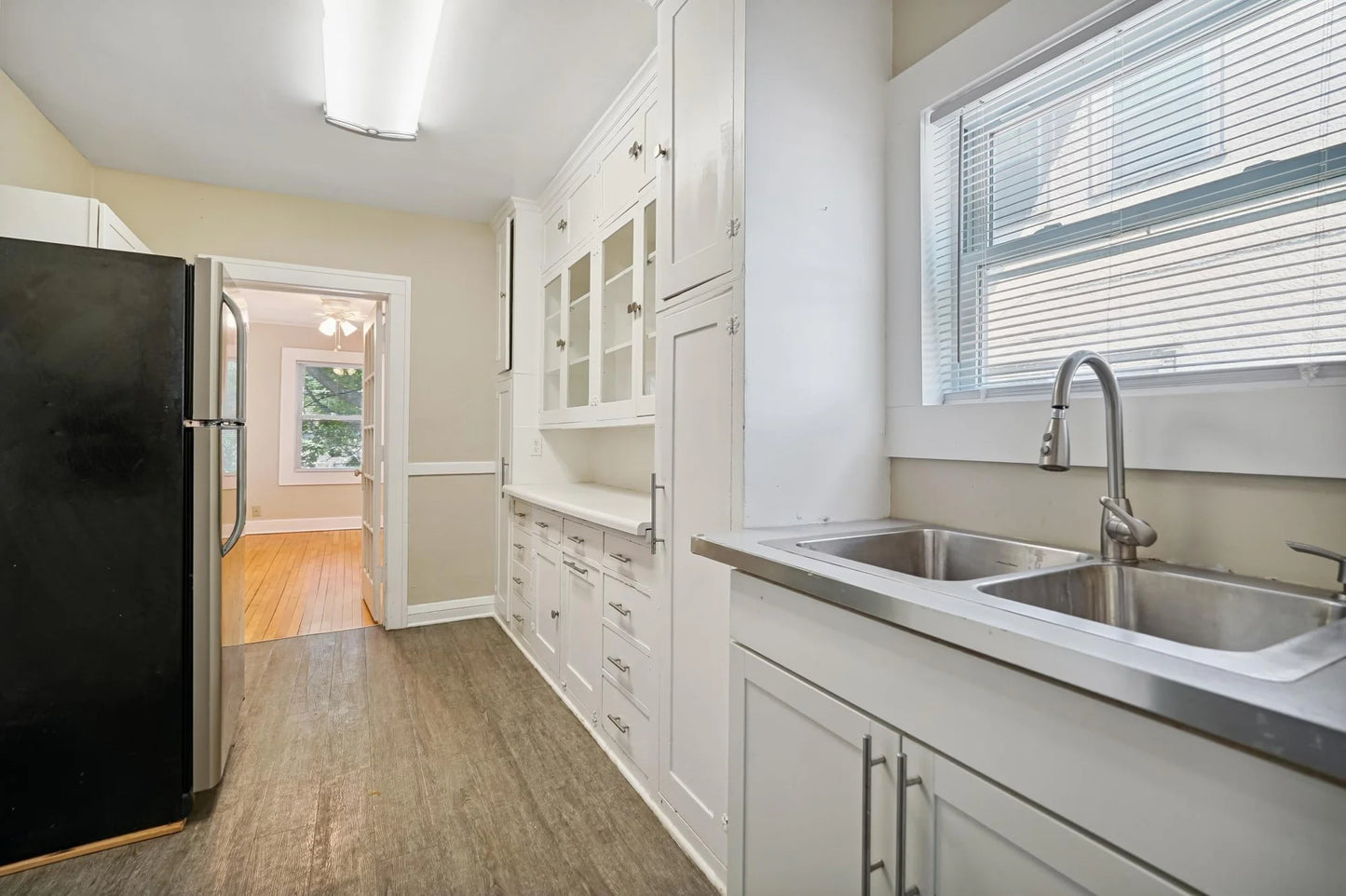 2512 Dupont Avenue, Minneapolis, MN 55405