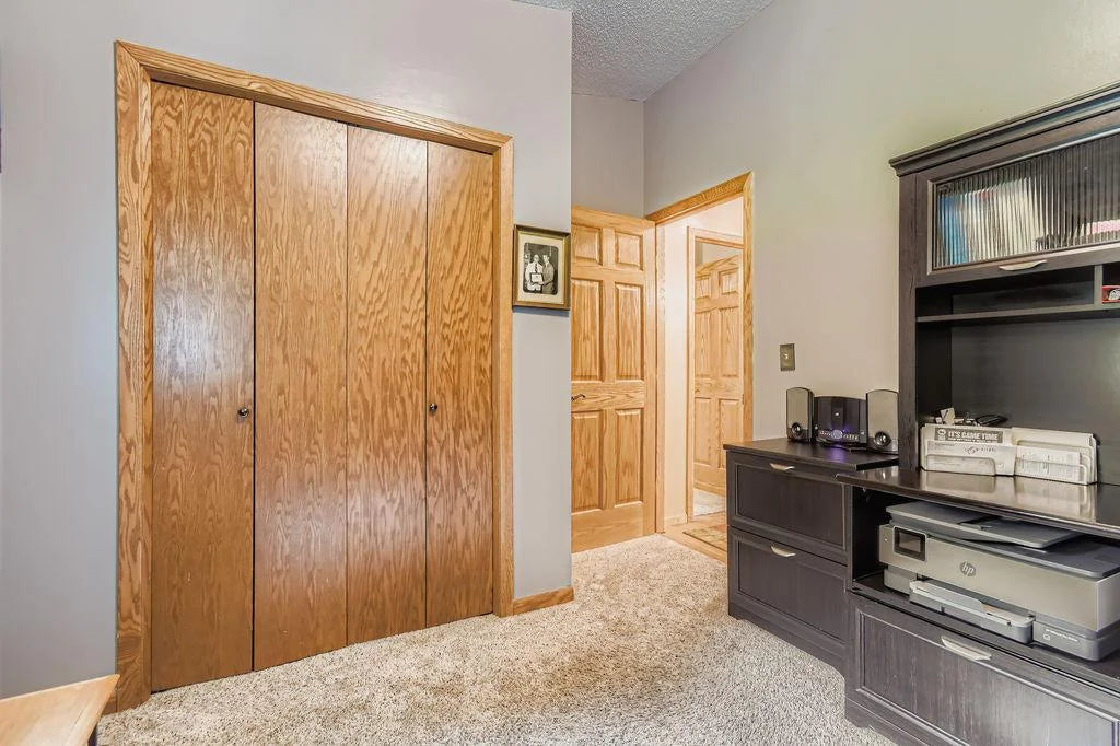 5117 Angeline Avenue, Crystal, MN 55429