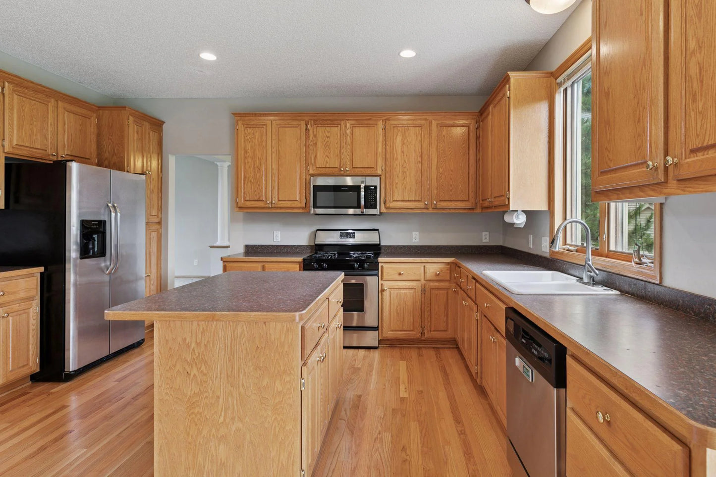 13176 Crolly Court, Rosemount, MN 55068