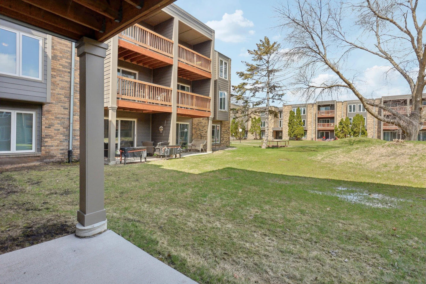 450 Ford Road, Saint Louis Park, MN 55426