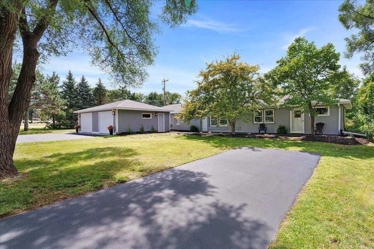180 Saint Croix Trail, Lakeland, MN 55043