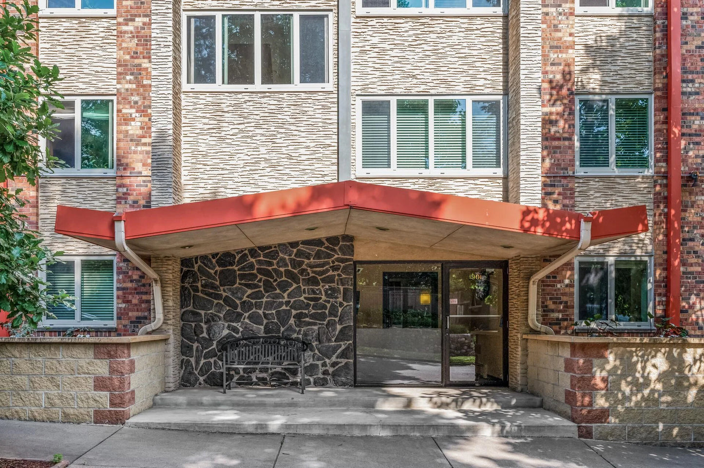 1901 Emerson Avenue, Minneapolis, MN 55403
