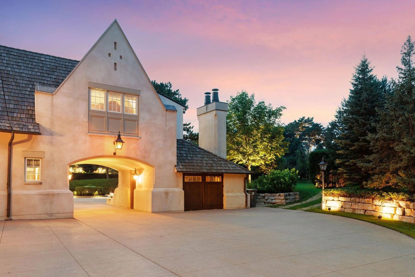 10675 Cavallo Ridge, Eden Prairie, MN 55347