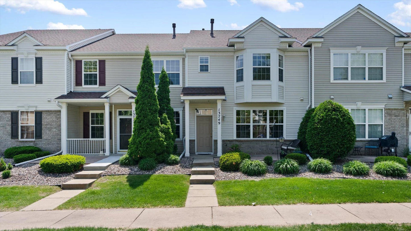 13749 Atrium Avenue, Rosemount, MN 55068