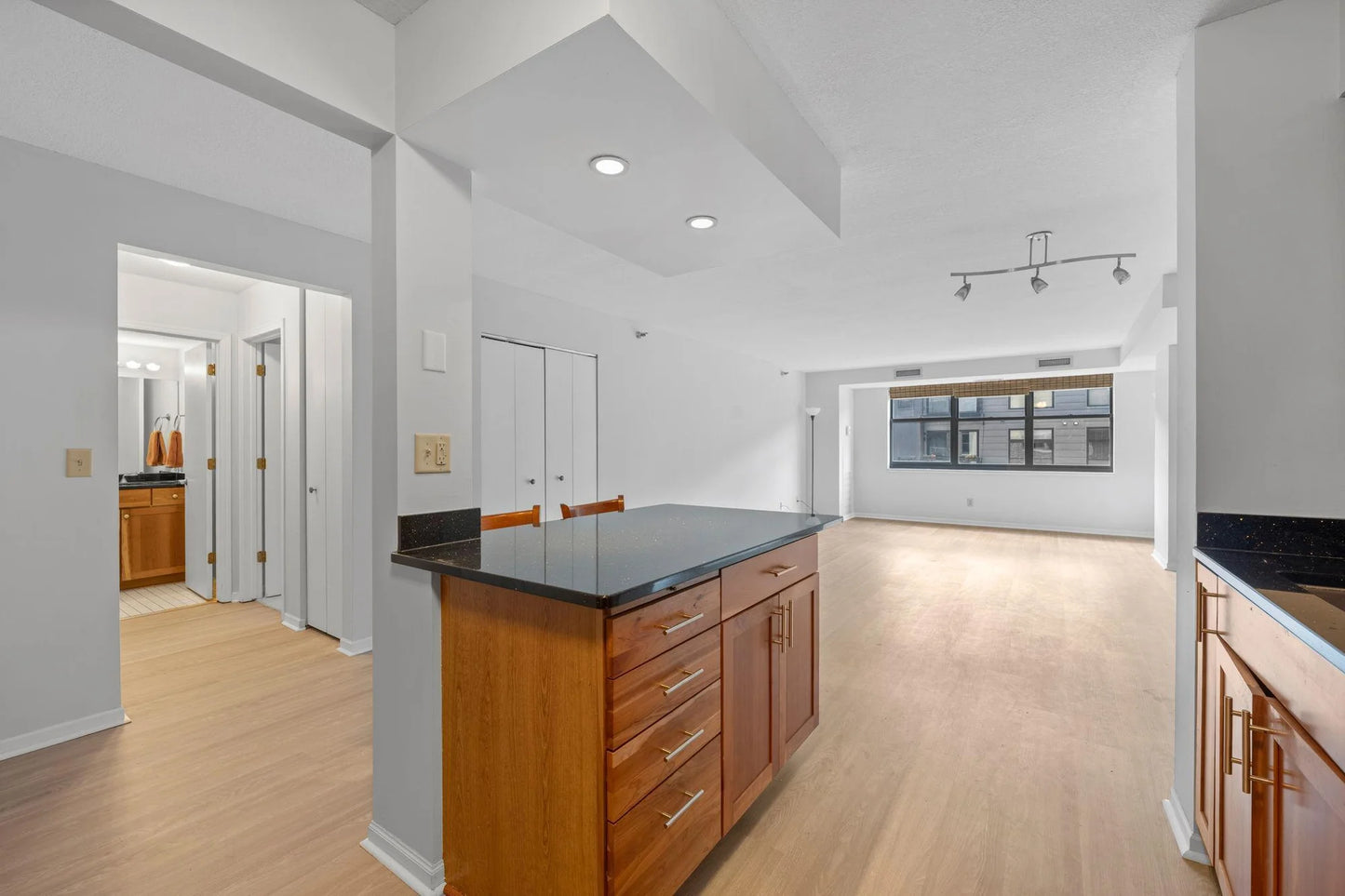 401 1st Street, Minneapolis, MN 55401