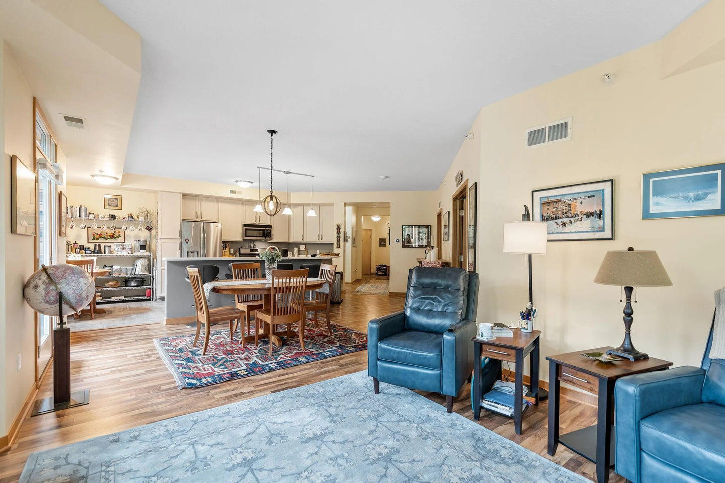 2565 Franklin Avenue, Saint Paul, MN 55114