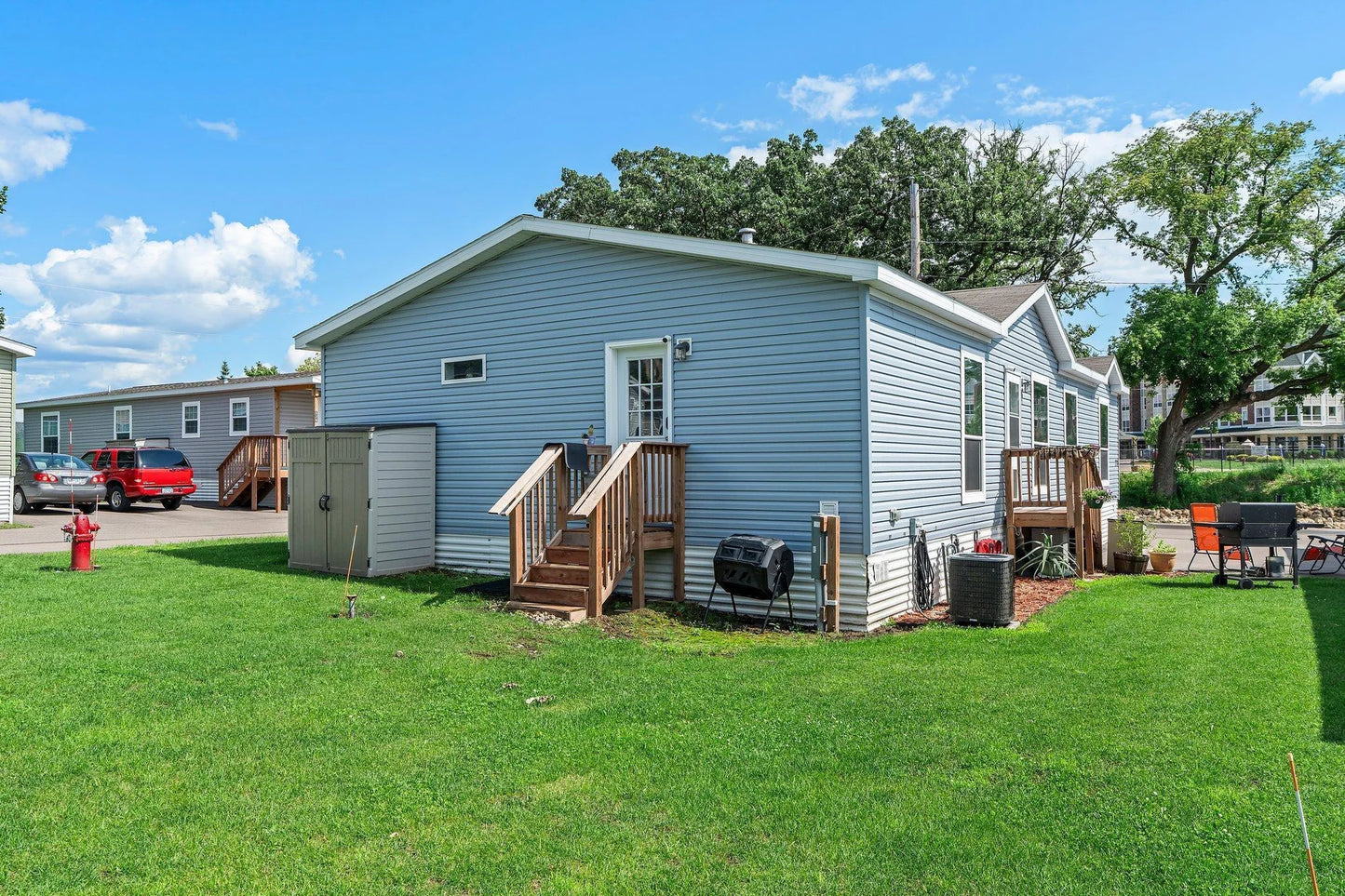 2501 Lowry Avenue, Saint Anthony, MN 55418