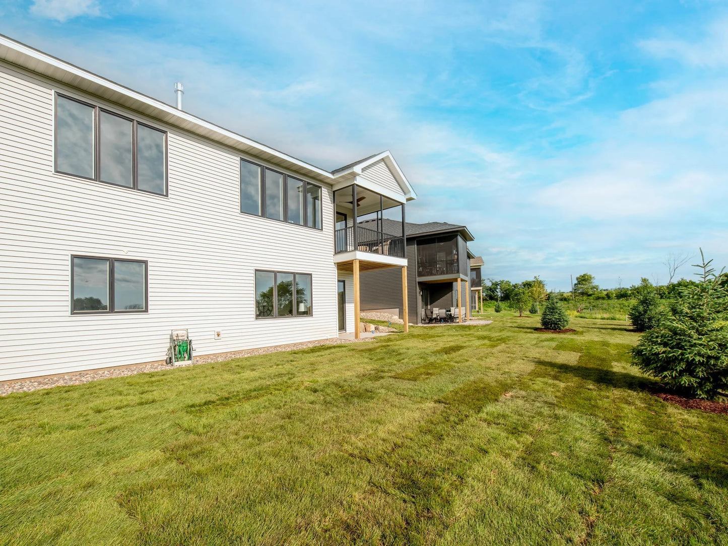 9128 62nd Street, Cottage Grove, MN 55016