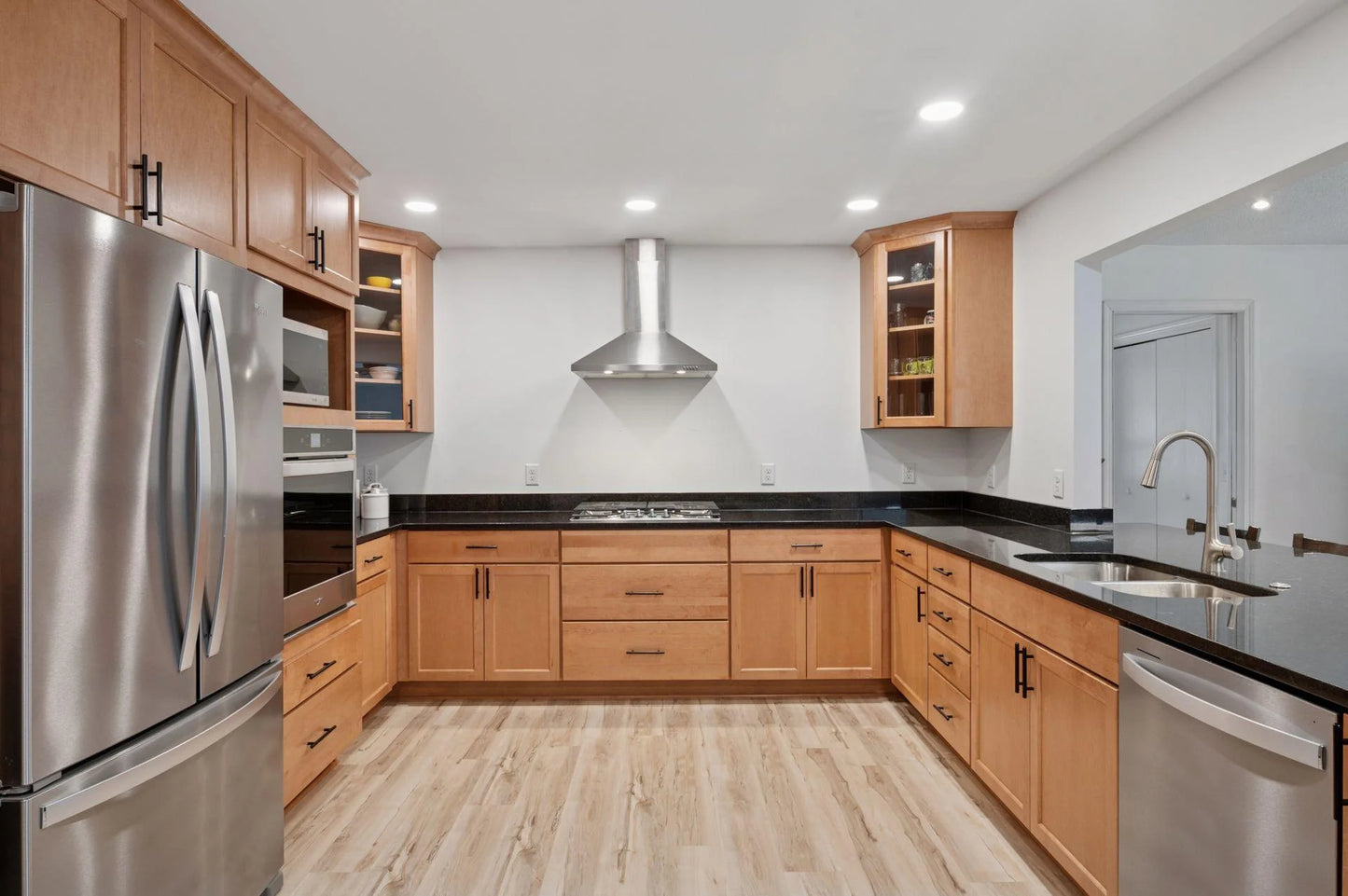 63 Langer Circle, West Saint Paul, MN 55118