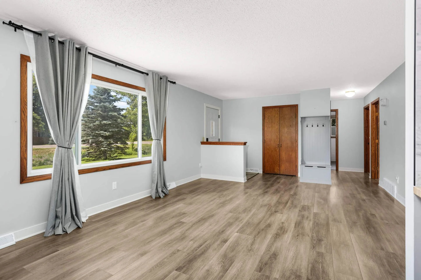 20450 Dodd Boulevard, Lakeville, MN 55044