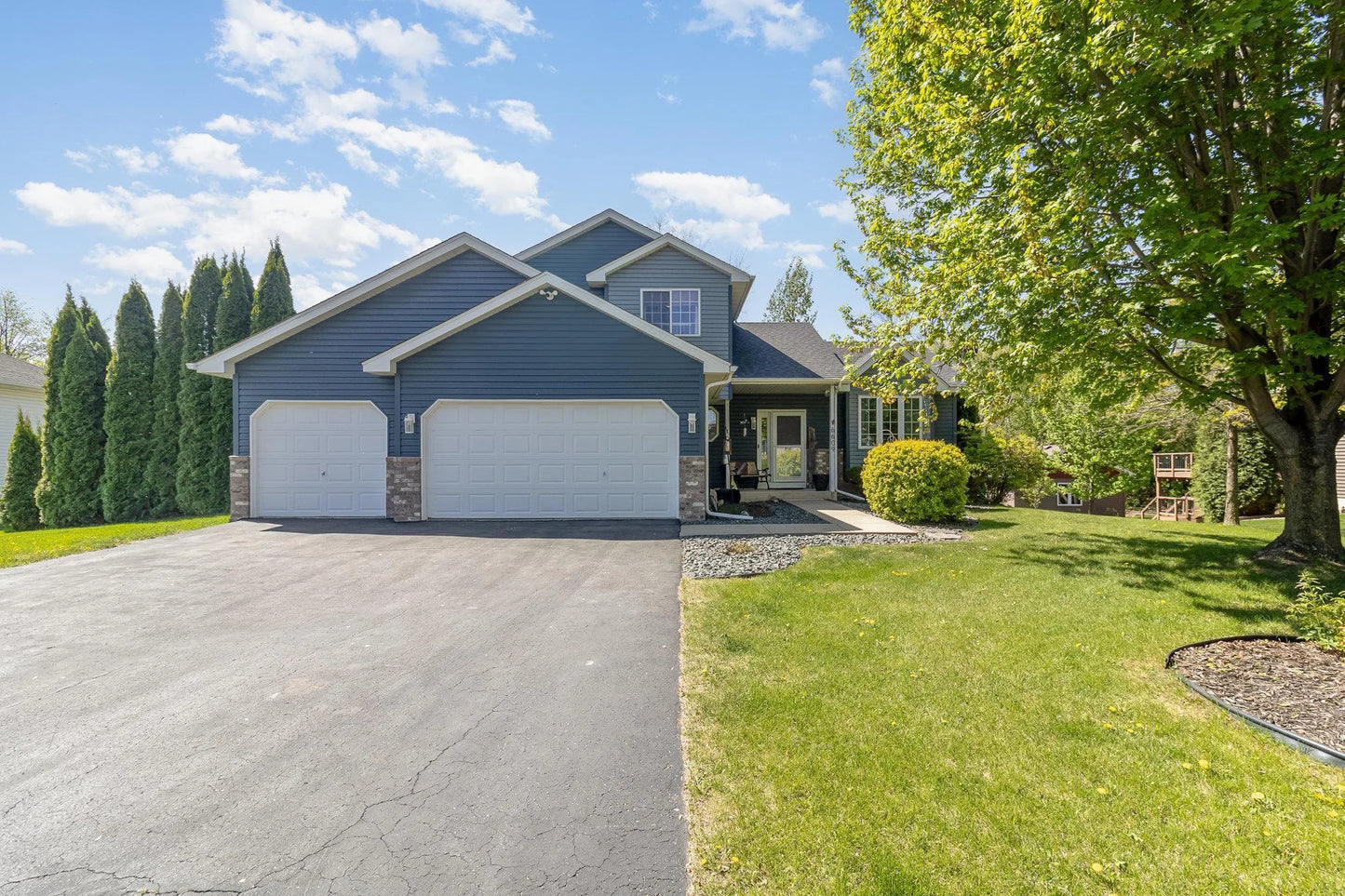 6609 210th Lane, Forest Lake, MN 55025
